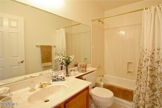 9705 E Mountain View Rd in Scottsdale, AZ - Building Photo - Building Photo