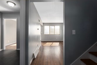 403 W 87 Pl in Kansas City, MO - Building Photo - Building Photo