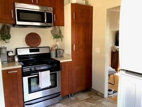 4530 32nd St-Unit -Upstairs in San Diego, CA - Building Photo - Building Photo