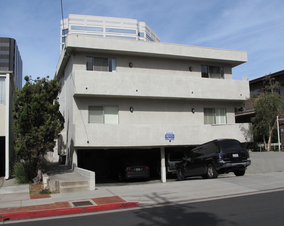 12415 Texas Ave in Los Angeles, CA - Building Photo