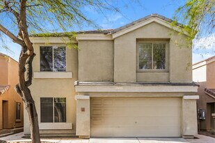 12927 W Peppertree Ln in Glendale, AZ - Building Photo