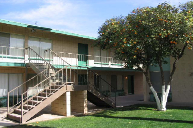 Orangetree Apartments in Phoenix, AZ - Foto de edificio - Building Photo