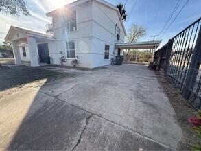 233 S Iowa St in San Juan, TX - Building Photo - Building Photo