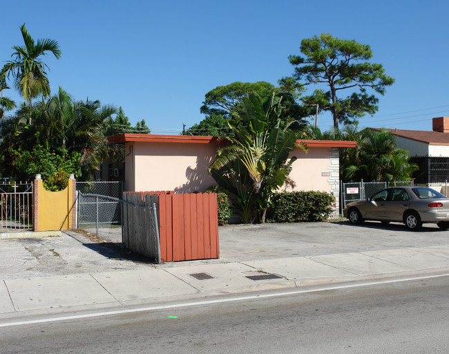 3031 W Flagler St in Miami, FL - Building Photo - Building Photo