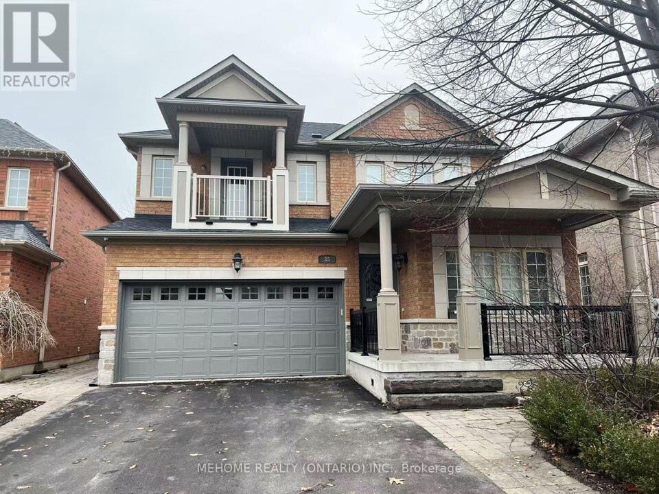 35 Jacobi Ct in Vaughan, ON - Building Photo