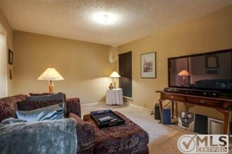9254 Forest Ln in Dallas, TX - Building Photo - Building Photo