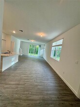 4575 Hollister Ave in Greenacres, FL - Building Photo - Building Photo