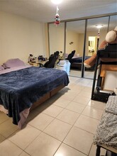 2148 White Pine Cir in Greenacres, FL - Building Photo - Building Photo
