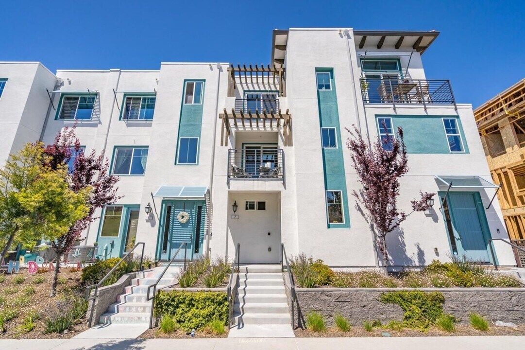 3091 Lina St in San Jose, CA - Building Photo