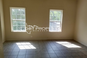 1 Bedroom & 2 Bedroom Apartments in Hamilton, TX - Building Photo