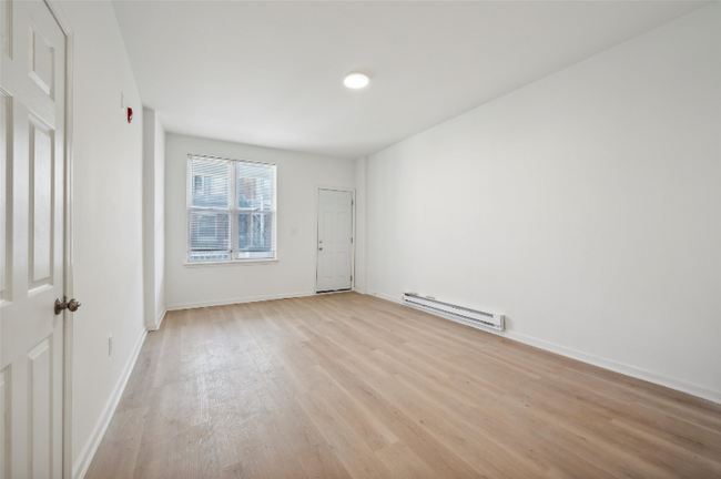 property at 1612 N 30th St