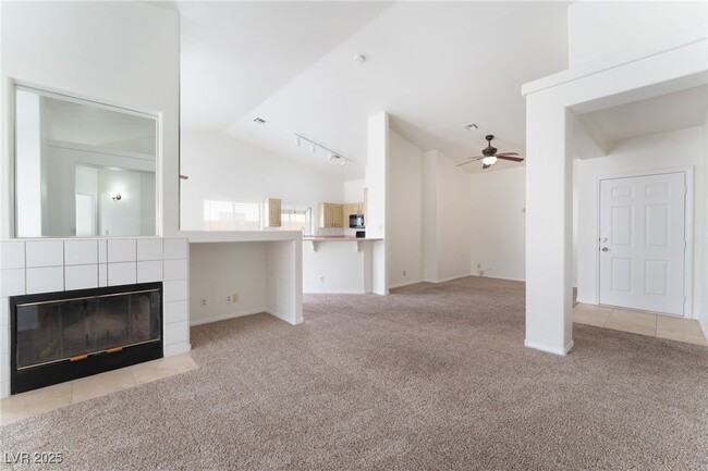 property at 5213 N Leopard Ct