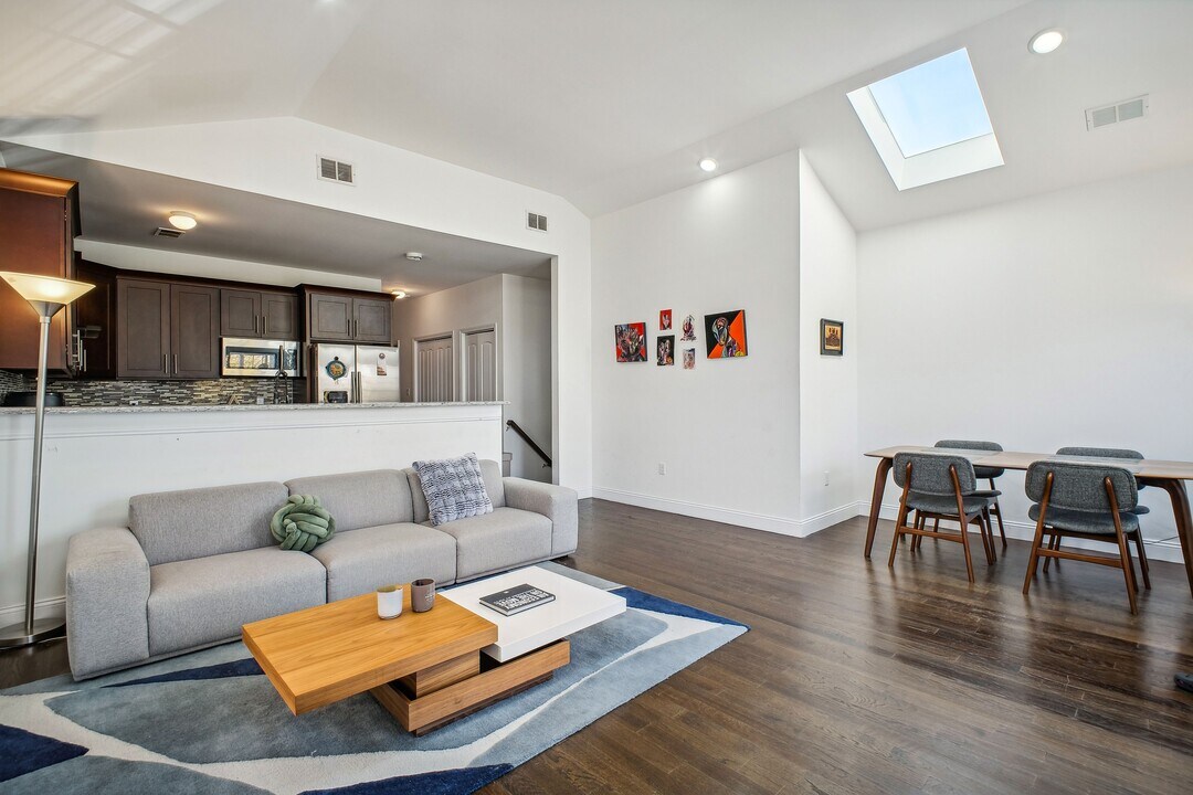 330 Terrace Ave-Unit -2 in Jersey City, NJ - Building Photo