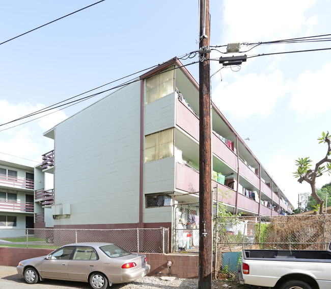 Kalihi Gardens in Honolulu, HI - Building Photo - Building Photo