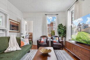 1914 E Jefferson St, Unit SI ID1324826P in Seattle, WA - Building Photo