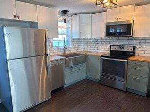 41 Groton St in Pepperell, MA - Building Photo - Building Photo