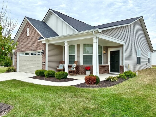 property at 4879 Larkspur Dr