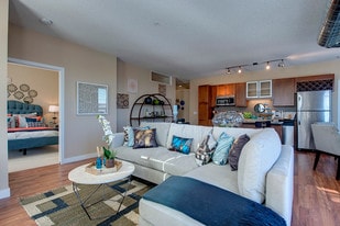 The Penfield in St. Paul, MN - Building Photo