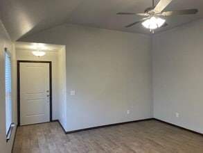 616 Marlin Ct in Chickasha, OK - Building Photo - Building Photo