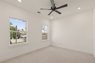 2710 Bostic St in Houston, TX - Building Photo - Building Photo