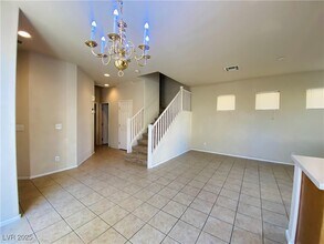3646 Surfboard Ct in Las Vegas, NV - Building Photo - Building Photo
