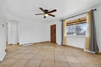 225 S Yates St in Denver, CO - Foto de edificio - Building Photo