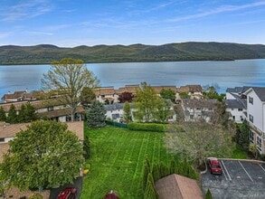 729 Hewitt Ln in New Windsor, NY - Building Photo - Building Photo