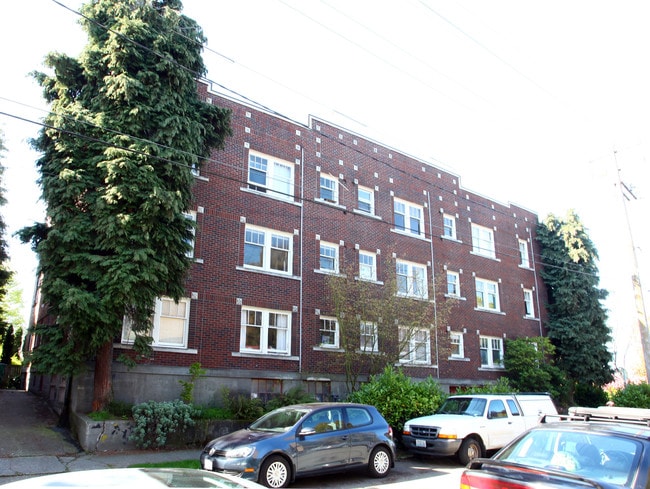 The Andrew Apartments in Seattle, WA - Building Photo - Building Photo