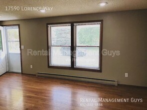 17590 Lorence Way in Eden Prairie, MN - Building Photo - Building Photo