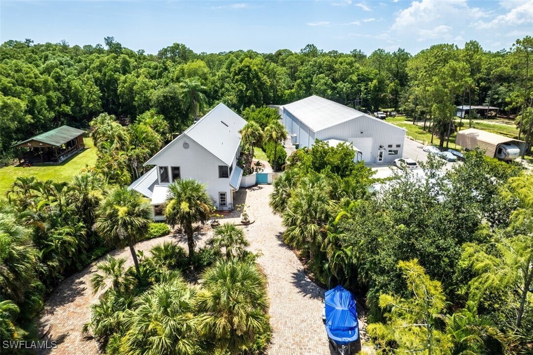 2727 66th St SW in Naples, FL - Building Photo