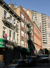 31-33 James St in New York, NY - Building Photo - Building Photo