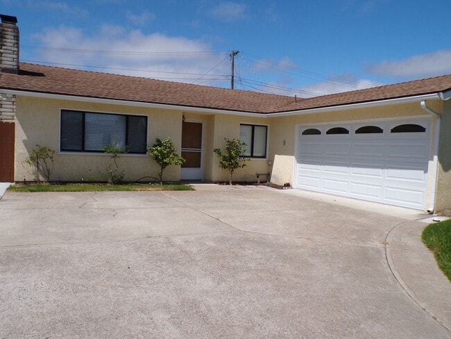 3930 Neptune Ave in Lompoc, CA - Building Photo - Building Photo