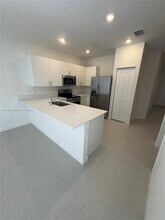 144 SW 184th Way in Pembroke Pines, FL - Building Photo - Building Photo