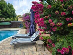 662 SW Sarazen Ave, Unit Furnished-Utilities Incl in Port St. Lucie, FL - Foto de edificio - Building Photo