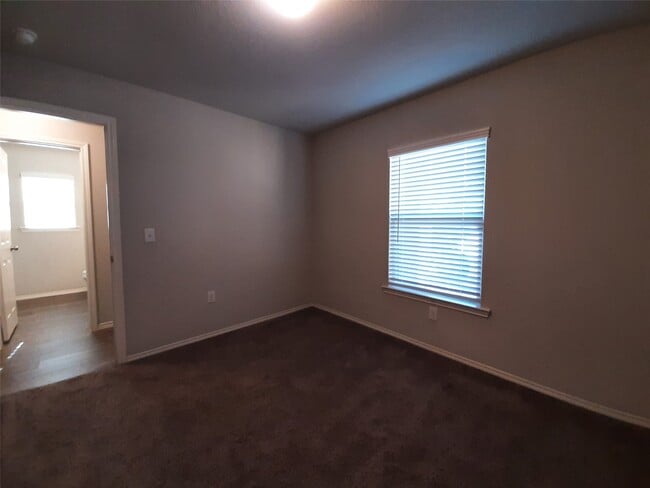 property at 221 Stalwart Hl Trl