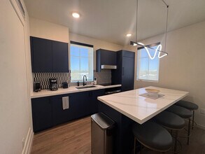 4220 Laguna St in Coral Gables, FL - Foto de edificio - Building Photo