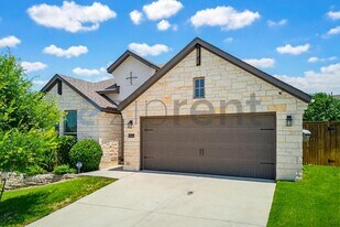 Unit in San Antonio, TX - Building Photo