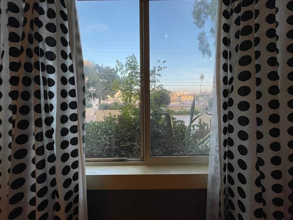 5143 Bakman Ave, Unit 101 in North Hollywood, CA - Foto de edificio