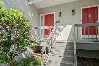 3 Gilbert Trail NE in Atlanta, GA - Building Photo - Building Photo