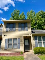 32 Stonewall Way in Durham, NC - Building Photo