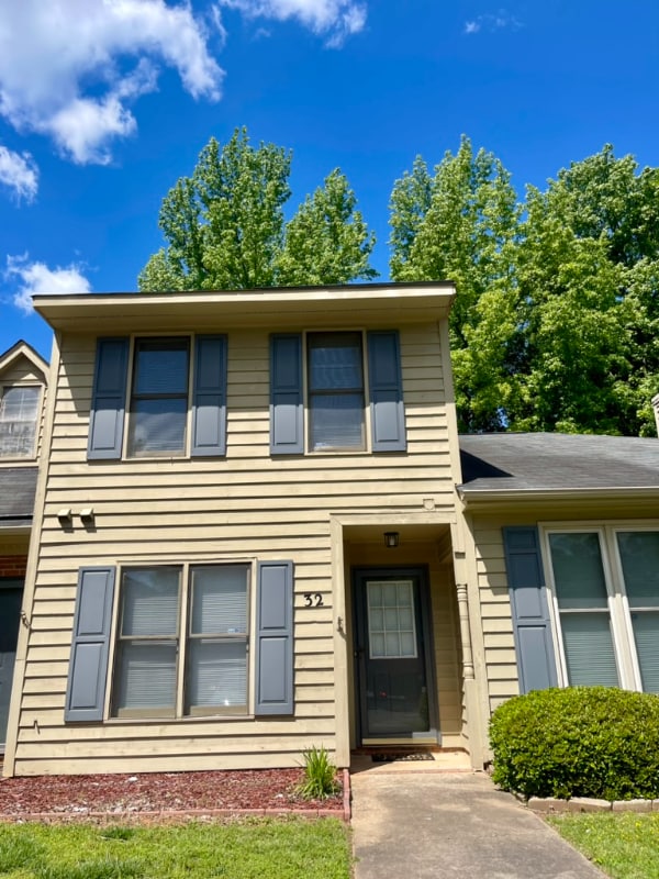 property at 32 Stonewall Way