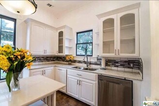 603 S Liberty St in Victoria, TX - Building Photo - Building Photo