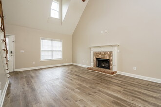 256 Raleigh Way in Villa Rica, GA - Building Photo - Building Photo