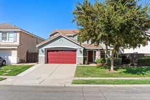 4376 Grafton Cir in Mather, CA - Building Photo