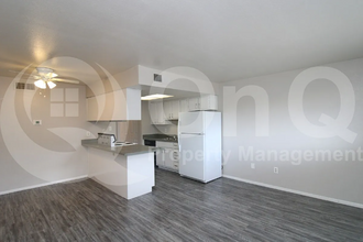 3004 E Waltann Ln in Phoenix, AZ - Building Photo - Building Photo