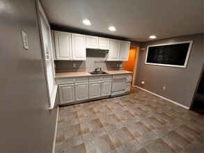 60 Valentine St in Glen Cove, NY - Building Photo - Building Photo
