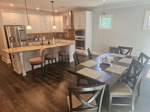 124 Archstone Square in Mcdonough, GA - Building Photo - Building Photo