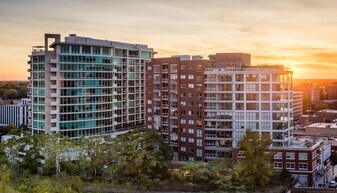 1590 Elmwood Ave in Evanston, IL - Building Photo