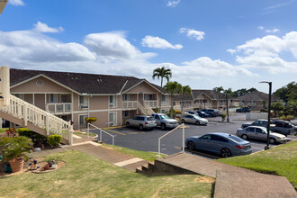 Cliff Side Villages in Waipahu, HI - Building Photo - Building Photo