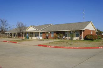 Alvarado Apartments in Alvarado, TX - Building Photo - Building Photo